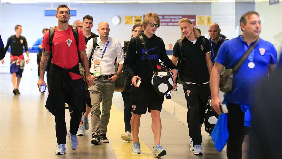 2018-07-16T082802Z_177824703_UP1EE7G0NIOD1_RTRMADP_3_SOCCER-WORLDCUP-CRO-DEPARTURE