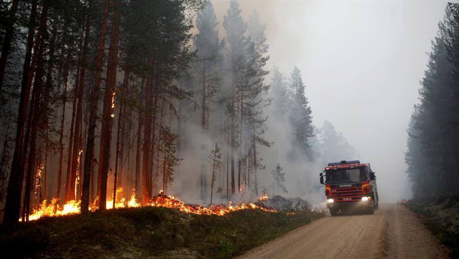 2018-07-17T130258Z_1037173025_RC1A4CA7D2D0_RTRMADP_3_SWEDEN-WILDFIRES
