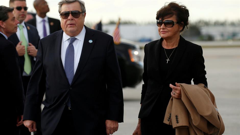 2018-08-09T170618Z_1141635624_RC1E44328B50_RTRMADP_3_USA-TRUMP-MELANIA-PARENTS