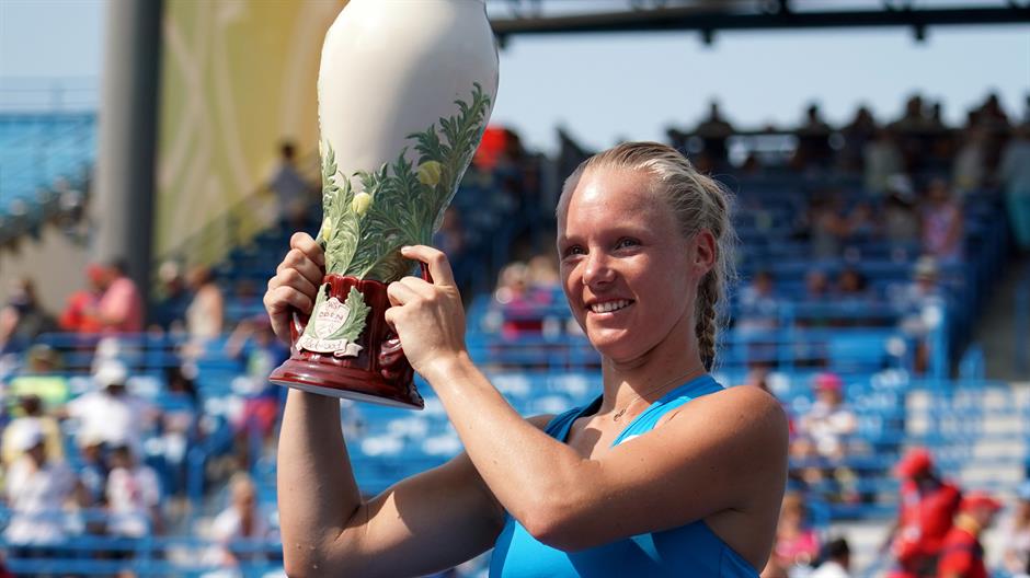 2018-08-19T204942Z_1344979882_NOCID_RTRMADP_3_TENNIS-WESTERN-SOUTHERN-TENNIS-OPEN