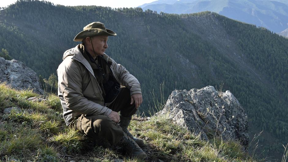 2018-08-27T175226Z_292541523_RC177C2CC520_RTRMADP_3_RUSSIA-PUTIN