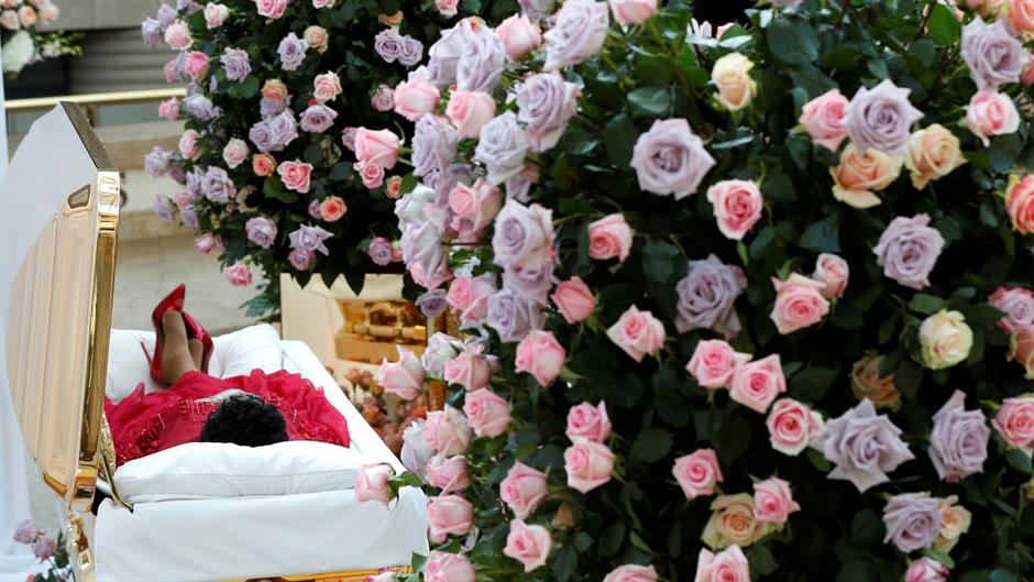 2018-08-29T053825Z_603641397_RC110F701910_RTRMADP_3_PEOPLE-ARETHA-FRANKLIN