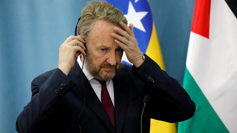 2018-08-29T120320Z_2121023312_RC1F861C3F10_RTRMADP_3_PALESTINIANS-BOSNIA