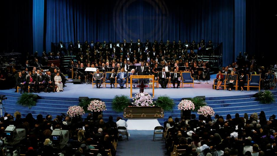 2018-08-31T162904Z_720492297_RC19A3303CC0_RTRMADP_3_PEOPLE-ARETHA-FRANKLIN-FUNERAL