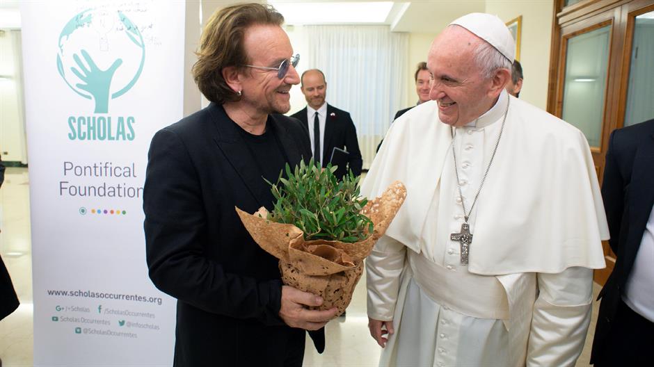 2018-09-19T171006Z_1566191354_RC142B5D2790_RTRMADP_3_POPE-BONO