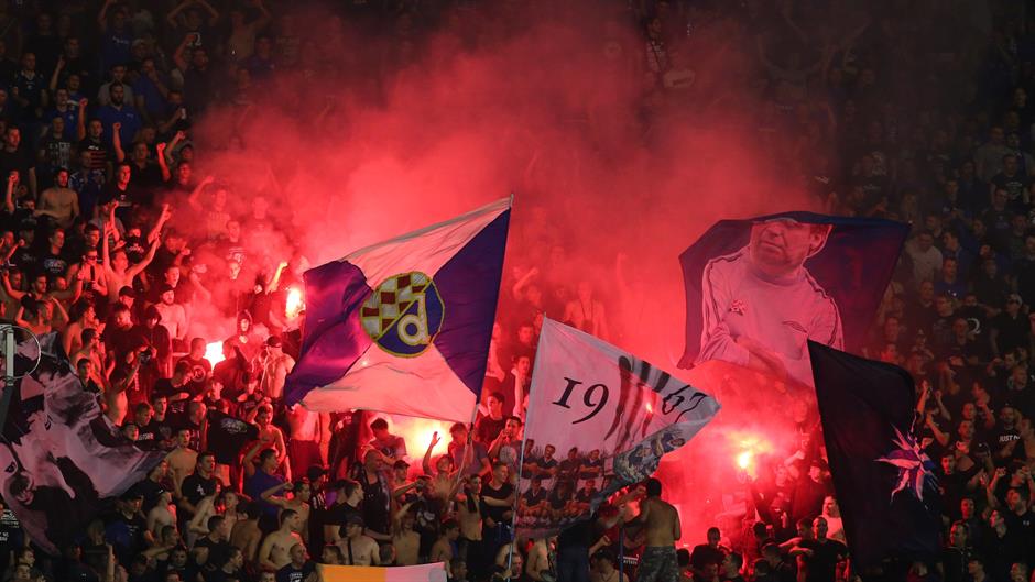 2018-09-20T204313Z_1700225006_RC1D0FA56610_RTRMADP_3_SOCCER-EUROPA-DZA-FEN