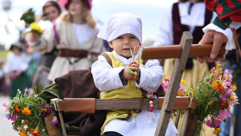 2018-09-23T102742Z_1267258170_RC18BC49CAE0_RTRMADP_3_GERMANY-OKTOBERFEST