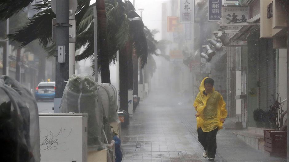 2018-09-29T054305Z_1799254698_RC1AB2174330_RTRMADP_3_ASIA-STORM-JAPAN