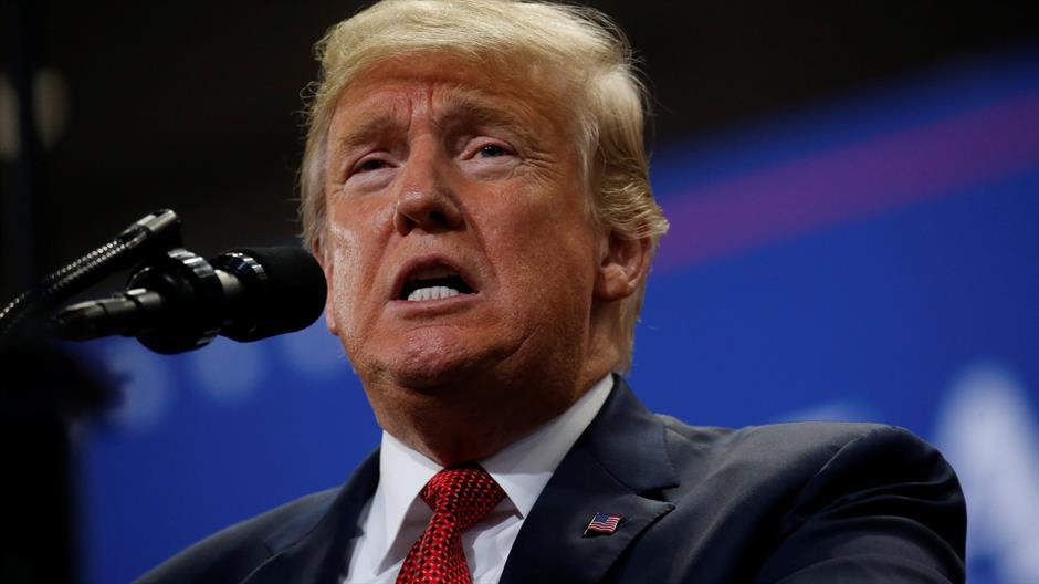 2018-10-05T001205Z_575929141_RC1CA01E85C0_RTRMADP_3_USA-TRUMP