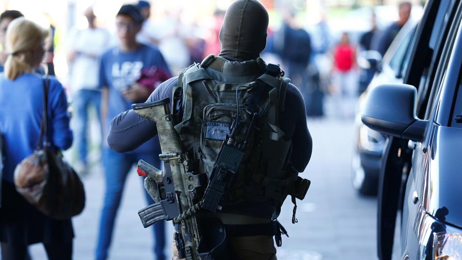 2018-10-15T123527Z_700837388_RC19C77C0FD0_RTRMADP_3_GERMANY-SECURITY-RAIL