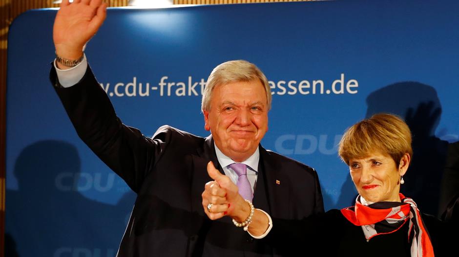 2018-10-28T174213Z_1615097349_RC11F4EB1070_RTRMADP_3_GERMANY-POLITICS-HESSE-REACTIONS