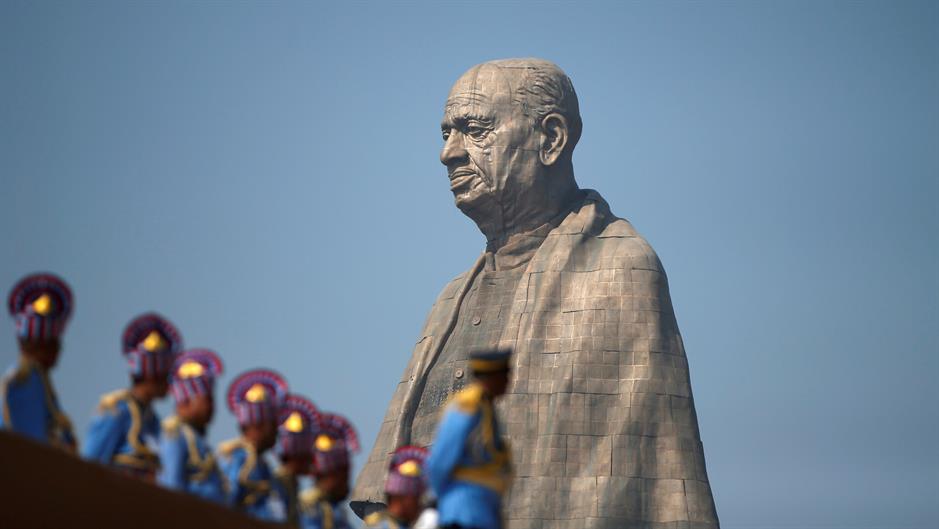 2018-10-31T072409Z_1526228993_RC13C293CAA0_RTRMADP_3_INDIA-STATUE