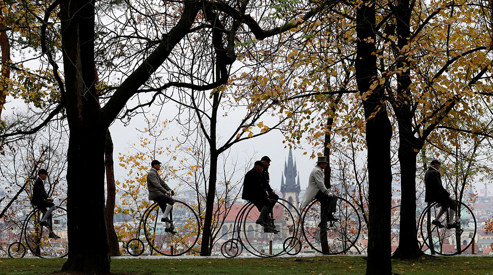 2018-11-03T121326Z_1125673312_RC19D0C3F8B0_RTRMADP_3_CZECH-ODDLY