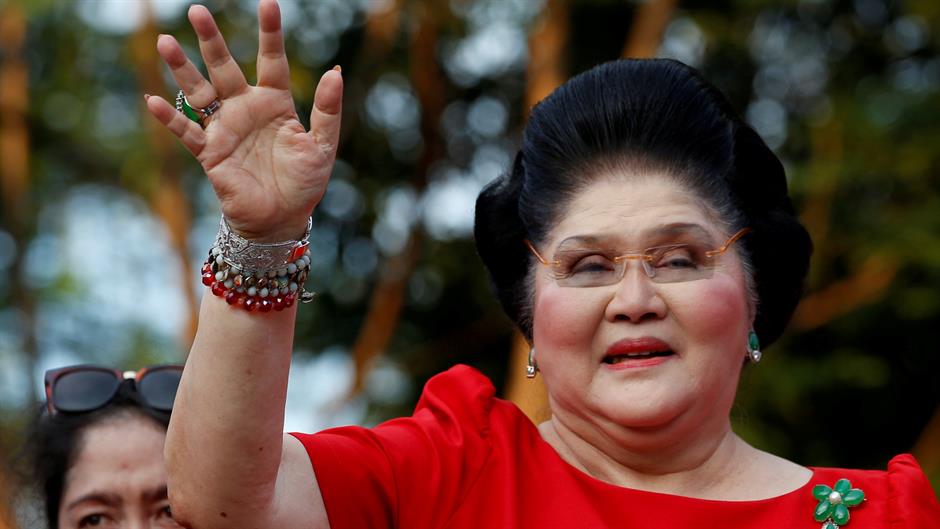 2018-11-09T054945Z_1697565579_RC116E853DB0_RTRMADP_3_PHILIPPINES-POLITICS-MARCOS