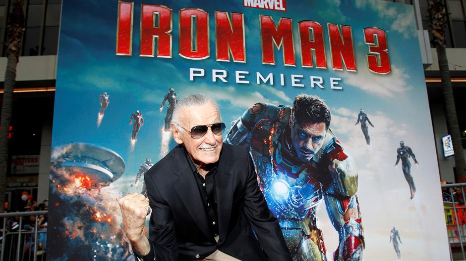2018-11-12T190249Z_288029865_RC1DEDFD1330_RTRMADP_3_PEOPLE-STAN-LEE