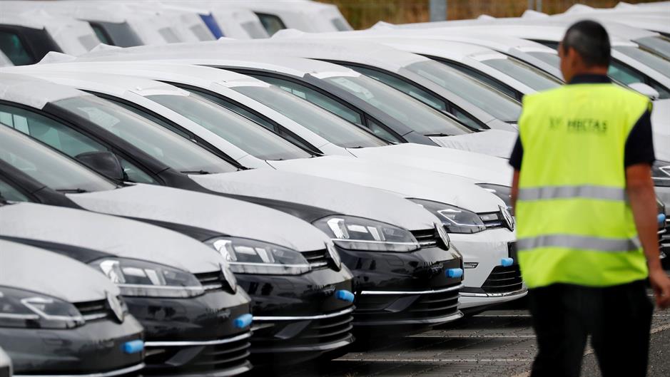 2018-11-15T114512Z_2044153896_RC1A1EC6FE20_RTRMADP_3_GERMANY-ECONOMY