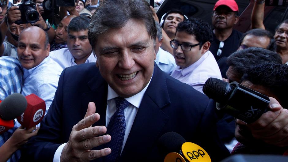 2018-11-18T203006Z_1482008670_RC1C98EFB980_RTRMADP_3_PERU-POLITICS-GARCIA
