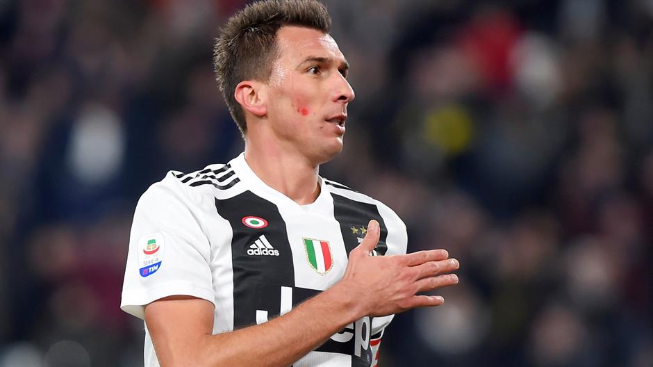 2018-11-24T182620Z_798562921_RC16CF344F10_RTRMADP_3_SOCCER-ITALY-JUV-SPA