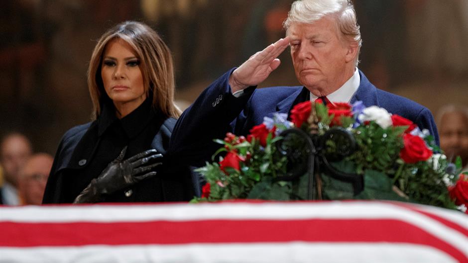 2018-12-04T024402Z_562458212_RC138653B8B0_RTRMADP_3_PEOPLE-BUSH