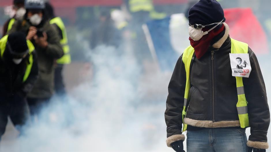 2018-12-15T145739Z_839532155_RC1D34837DC0_RTRMADP_3_FRANCE-PROTESTS