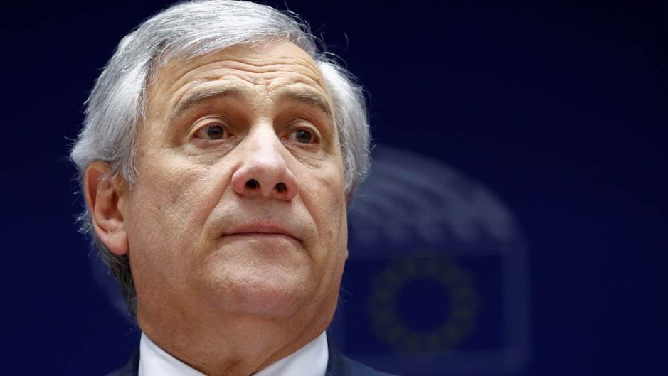 2019-01-30T142146Z_1893287157_RC18600AB0B0_RTRMADP_3_BRITAIN-EU-JUNCKER