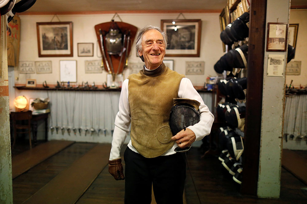 REUTERS/Charles Platiau