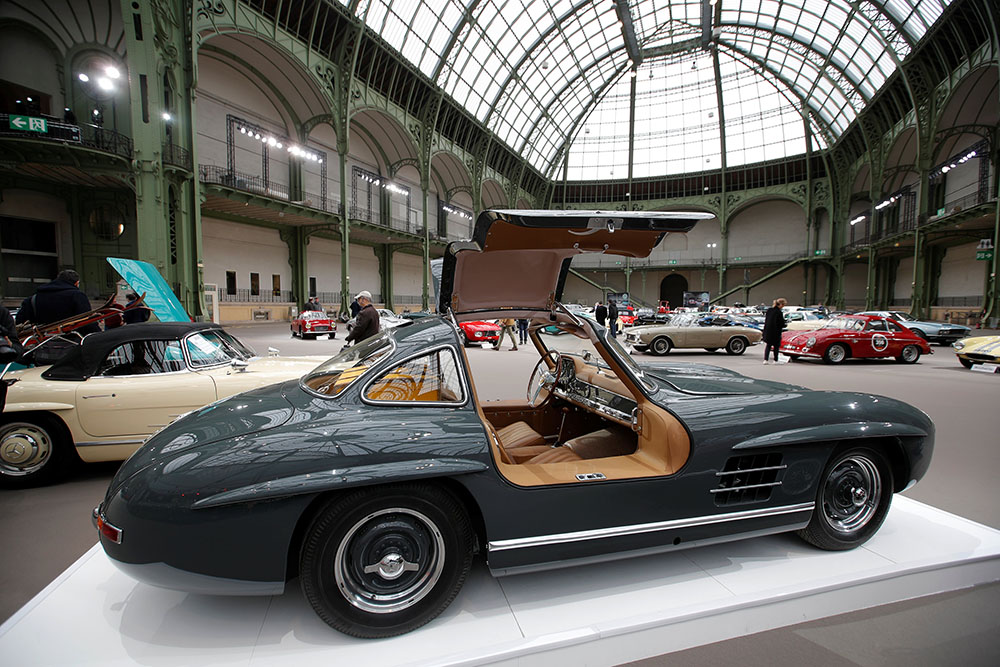 REUTERS/Charles Platiau