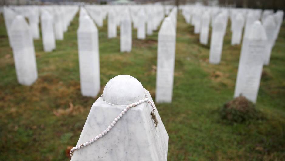 2019-03-20T115032Z_202112985_RC1264B46F80_RTRMADP_3_WARCRIMES-BOSNIA-KARADZIC-SREBRENICA