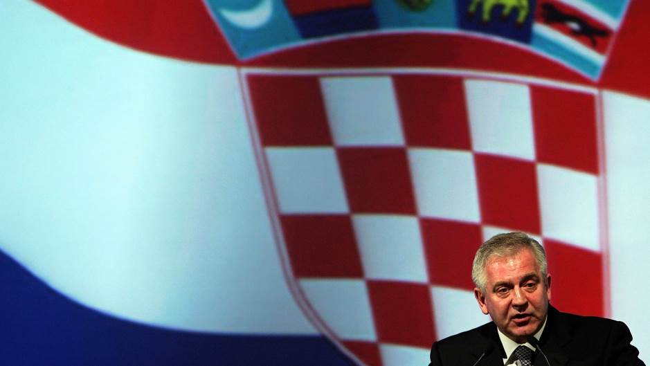 2019-04-05T101644Z_2072353493_RC1136AD5E90_RTRMADP_3_CROATIA-SANADER