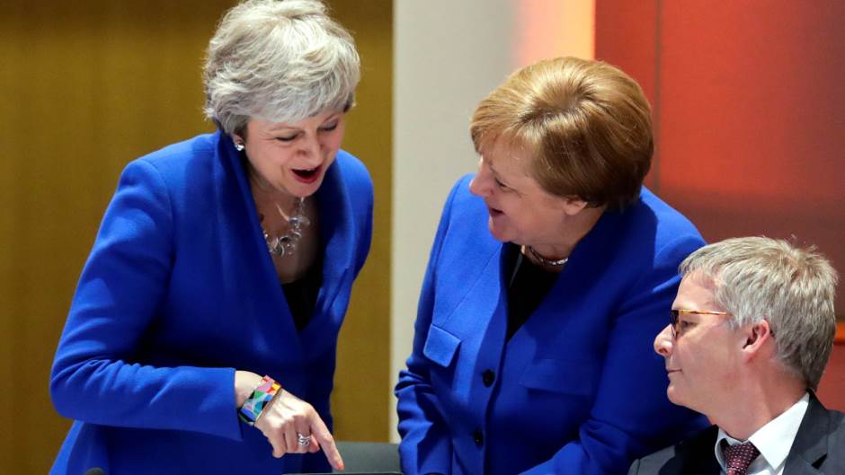 2019-04-10T204856Z_837468444_RC1879A8EF90_RTRMADP_3_BRITAIN-EU-SUMMIT