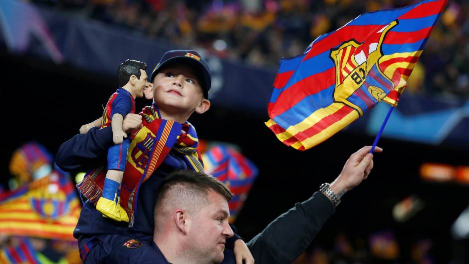 2019-04-16T190700Z_473069656_RC17A3C67680_RTRMADP_3_SOCCER-CHAMPIONS-FCB-MUN