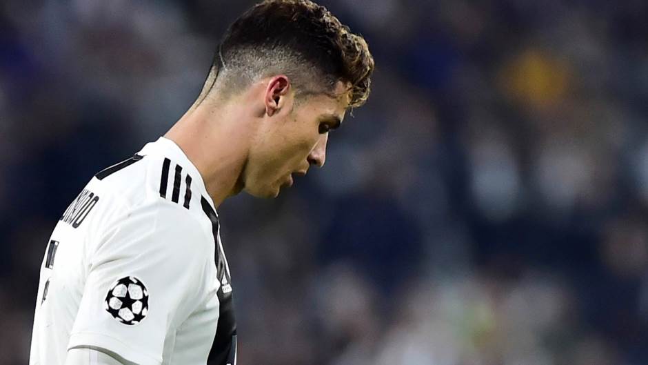 2019-04-16T210718Z_1399968177_RC1ED57B94A0_RTRMADP_3_SOCCER-CHAMPIONS-JUV-AJA