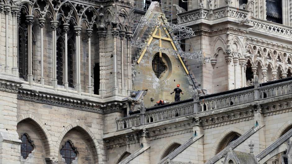 2019-04-23T112552Z_1898479483_RC1744CCA250_RTRMADP_3_FRANCE-NOTREDAME