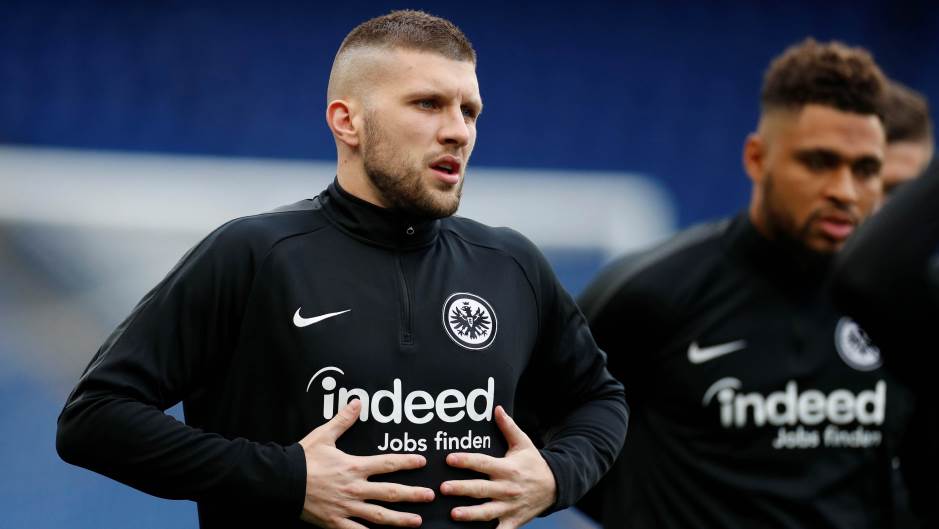 2019-05-08T180800Z_528068294_RC1ED97E7080_RTRMADP_3_SOCCER-EUROPA-CHE-SGE-PREVIEW