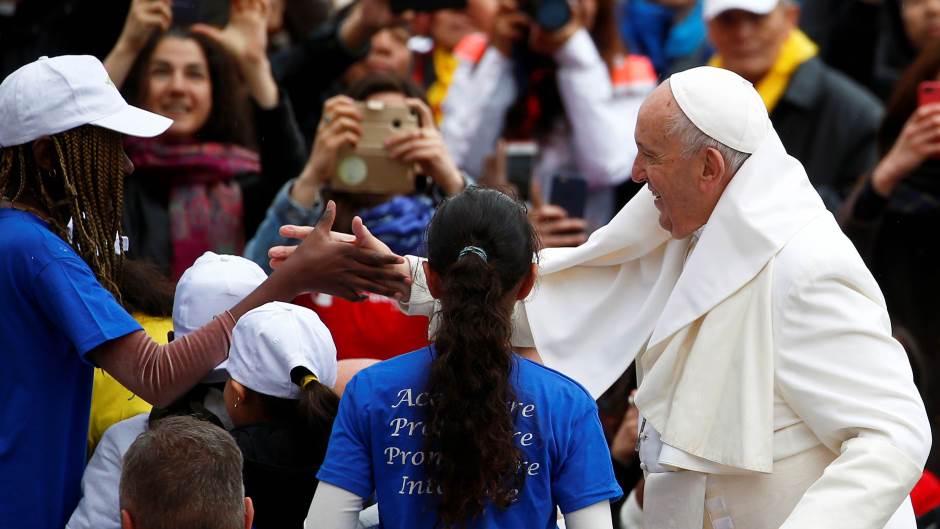 2019-05-15T073751Z_424568642_RC1D307B74A0_RTRMADP_3_POPE-GENERALAUDIENCE