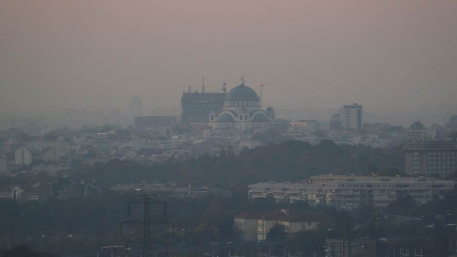 2019-10-24T125940Z_1789757547_RC1E7A2F10E0_RTRMADP_3_SERBIA-POLLUTION-AIR