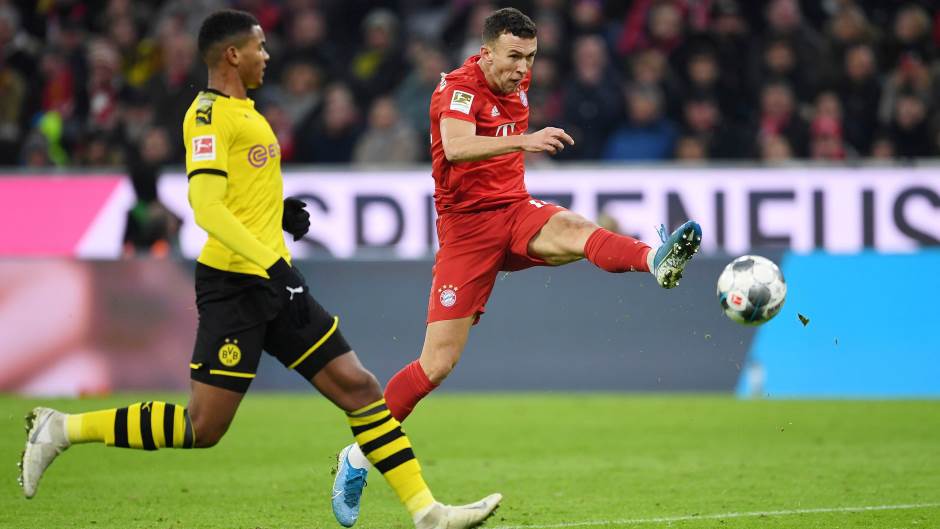 2019-11-09T192516Z_814792023_RC2V7D9CVIBZ_RTRMADP_3_SOCCER-GERMANY-BAY-DOR-REPORT