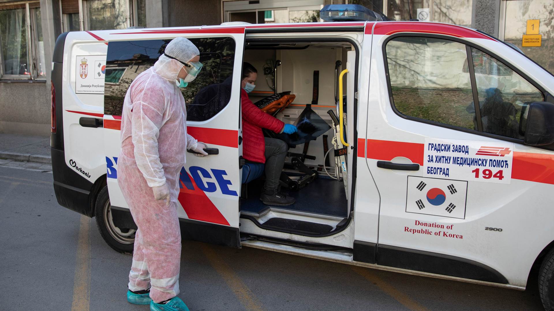 2020-03-17T115413Z_1210220174_RC2NLF9BF5TH_RTRMADP_3_HEALTH-CORONAVIRUS-SERBIA