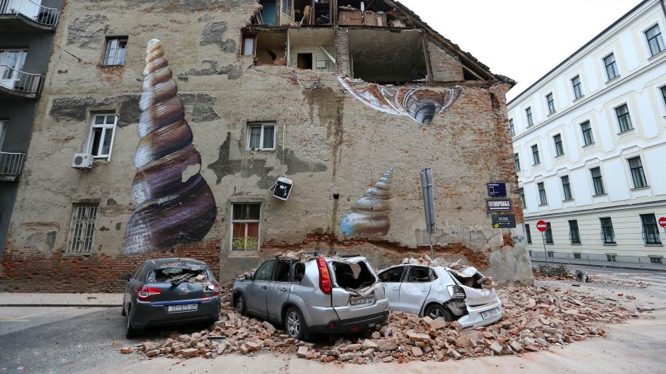 2020-03-22T071617Z_1863251919_RC2VOF9NCLCJ_RTRMADP_3_CROATIA-QUAKE