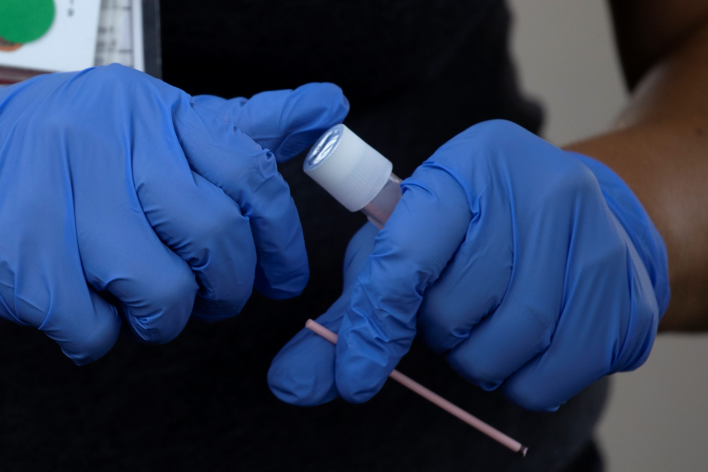 2020-06-25T192946Z_489480932_RC2JGH9JY2V2_RTRMADP_3_HEALTH-CORONAVIRUS-CASES