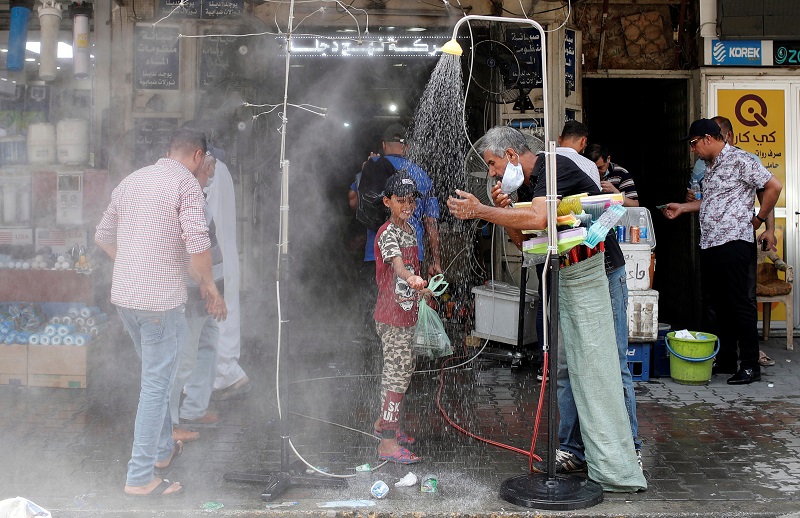 2020-07-28T113633Z_894119441_RC2B2I9L1KE4_RTRMADP_3_IRAQ-WEATHER