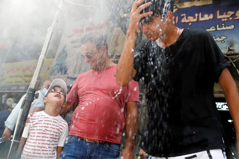 2020-07-28T113847Z_1763083973_RC2B2I94K8SC_RTRMADP_3_IRAQ-WEATHER