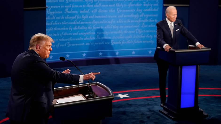 2020-09-30T023819Z_665552625_RC2Q8J97ZF79_RTRMADP_3_USA-ELECTION-DEBATE