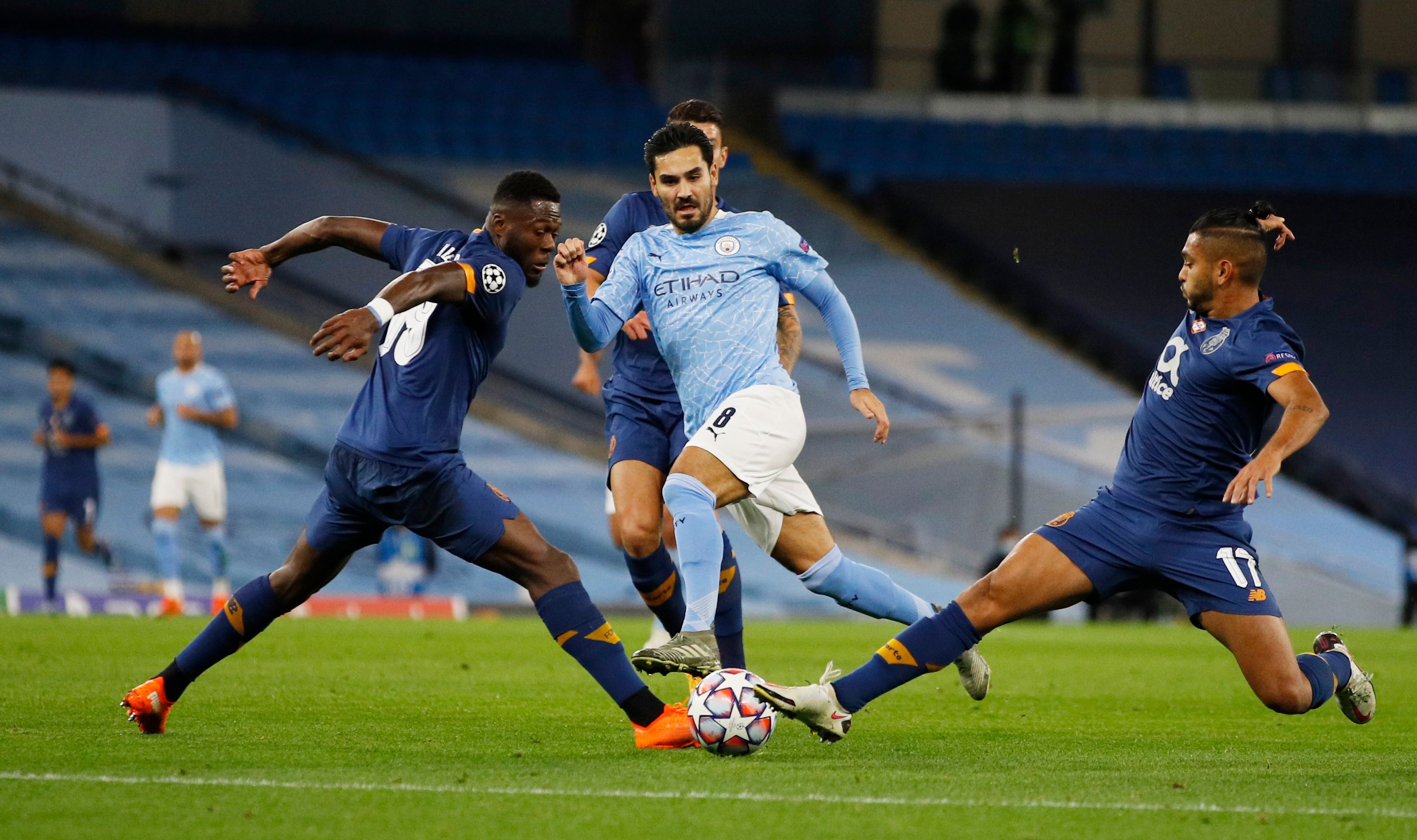 2020-10-21T192732Z_1482271876_UP1EGAL1I1WI5_RTRMADP_3_SOCCER-CHAMPIONS-MCI-POR-REPORT