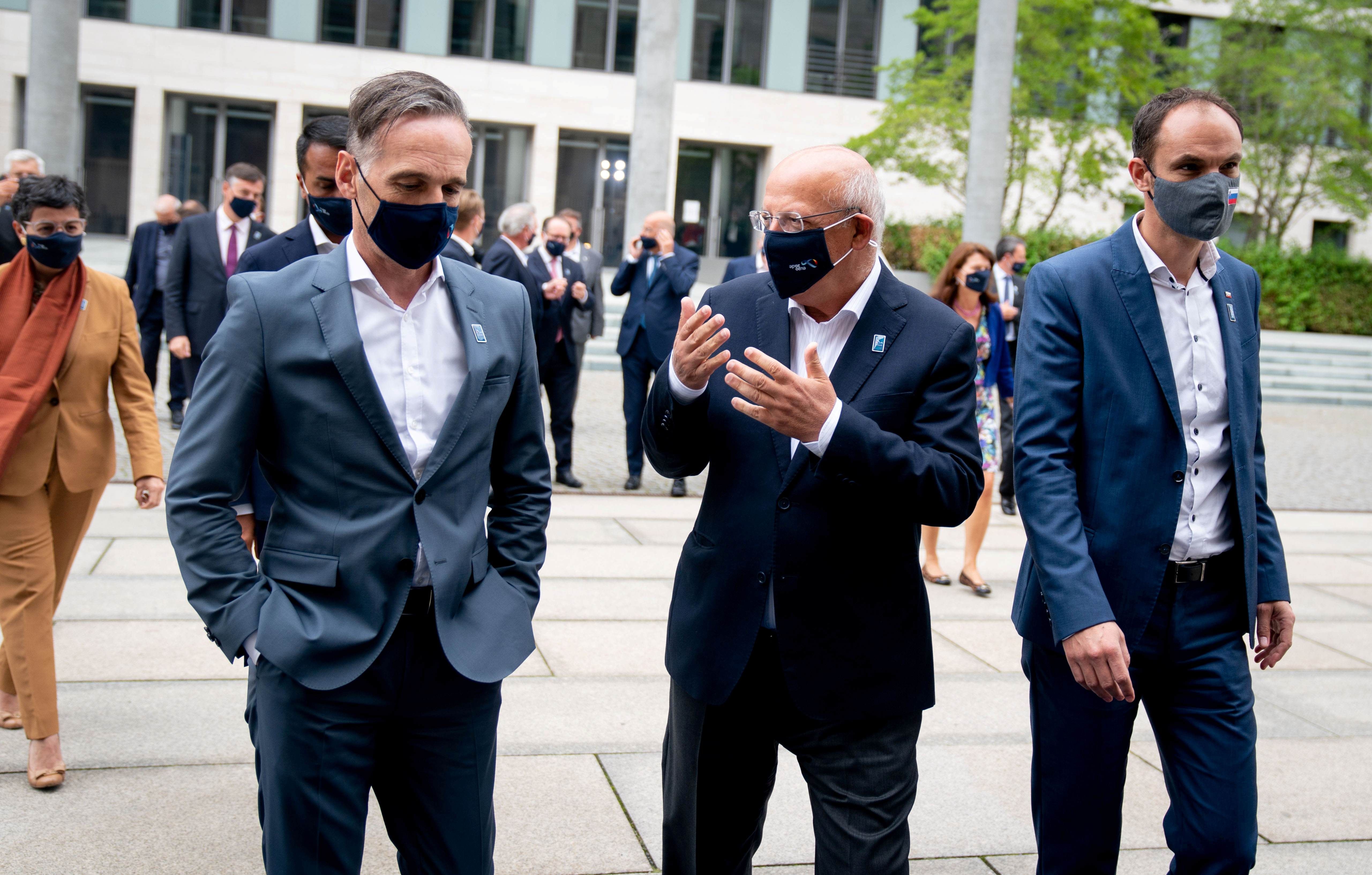 2020-10-23T193648Z_1963422058_RC2JOJ9OYDO0_RTRMADP_3_HEALTH-CORONAVIRUS-SLOVENIA-MINISTER