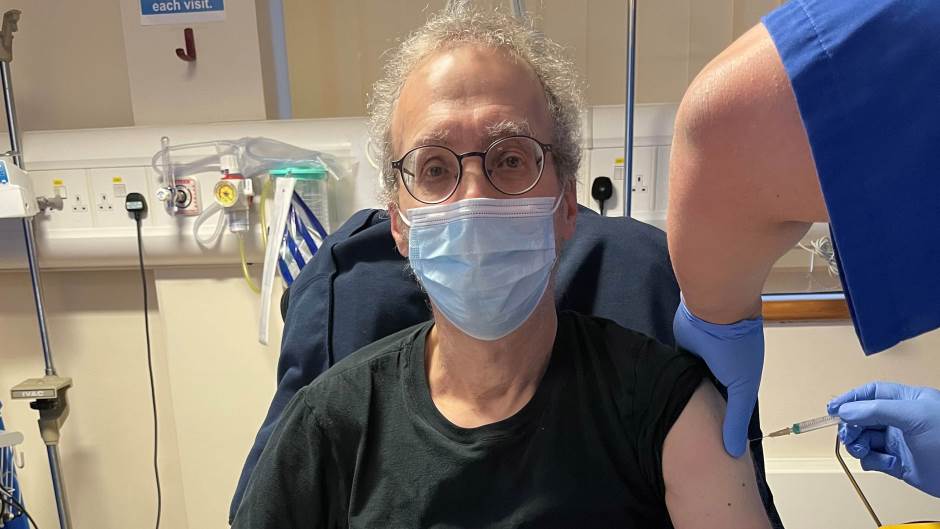 2020-11-12T075811Z_1413393484_RC2J1K980Q88_RTRMADP_3_HEALTH-CORONAVIRUS-VACCINE-VOLUNTEER