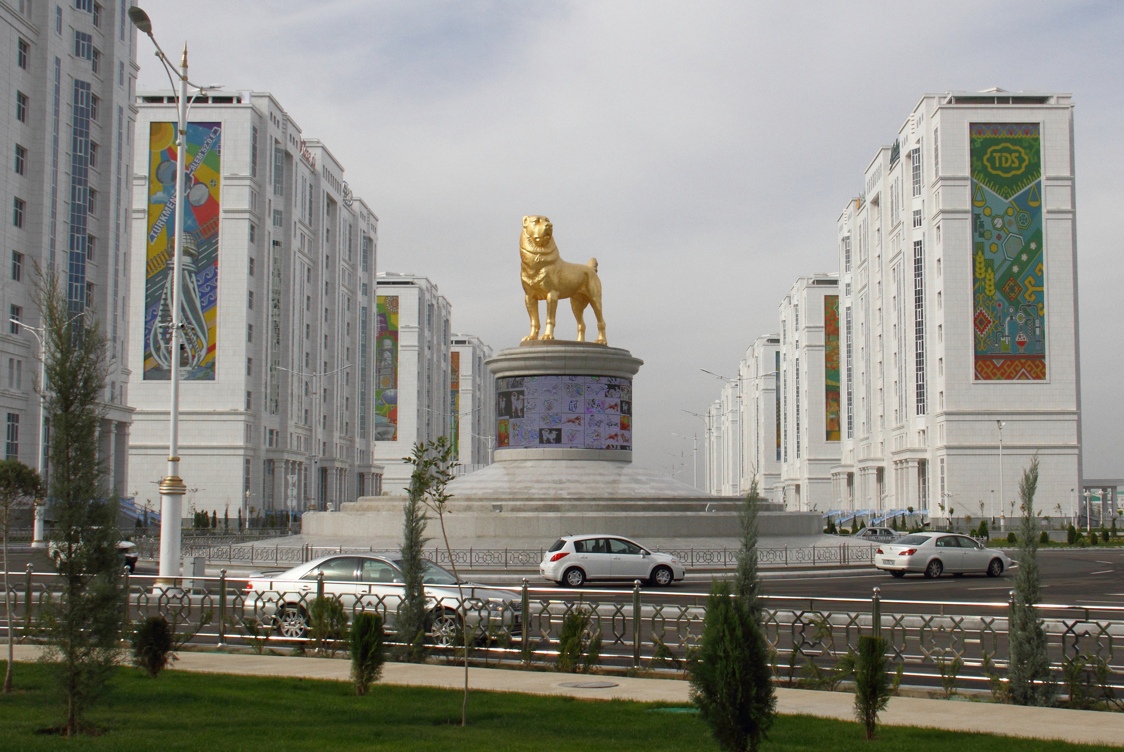 2020-11-12T125302Z_1582465447_RC2O1K9SZR9E_RTRMADP_3_TURKMENISTAN-DOG-MONUMENT