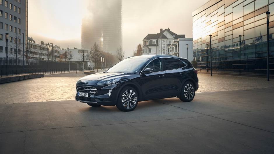 2020_FORD_KUGA_FHEV_1