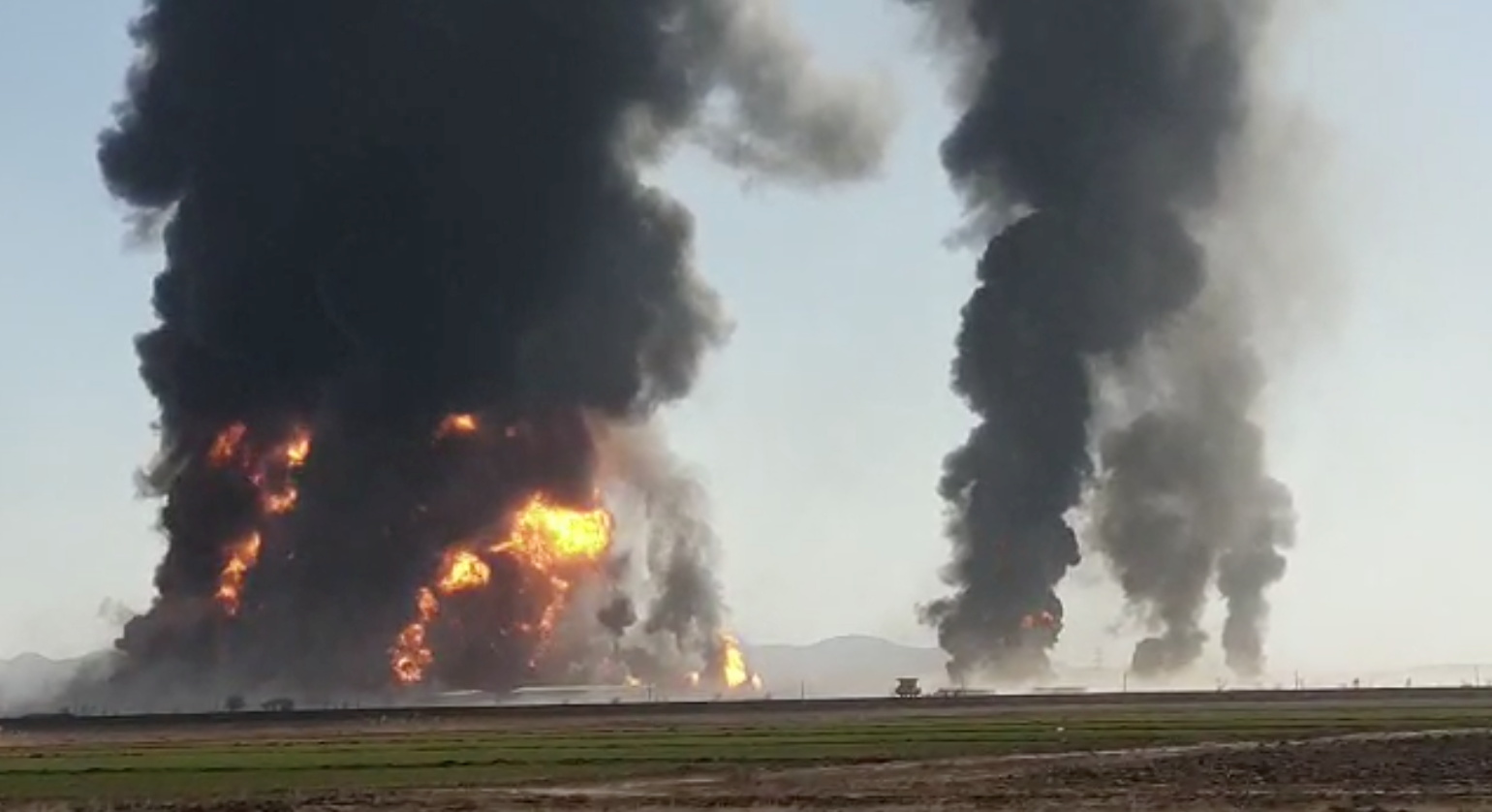 afganistan, iran, požar, zapaljene cisterne, Fire and smoke rise from an explosion of a gas tanker in Herat