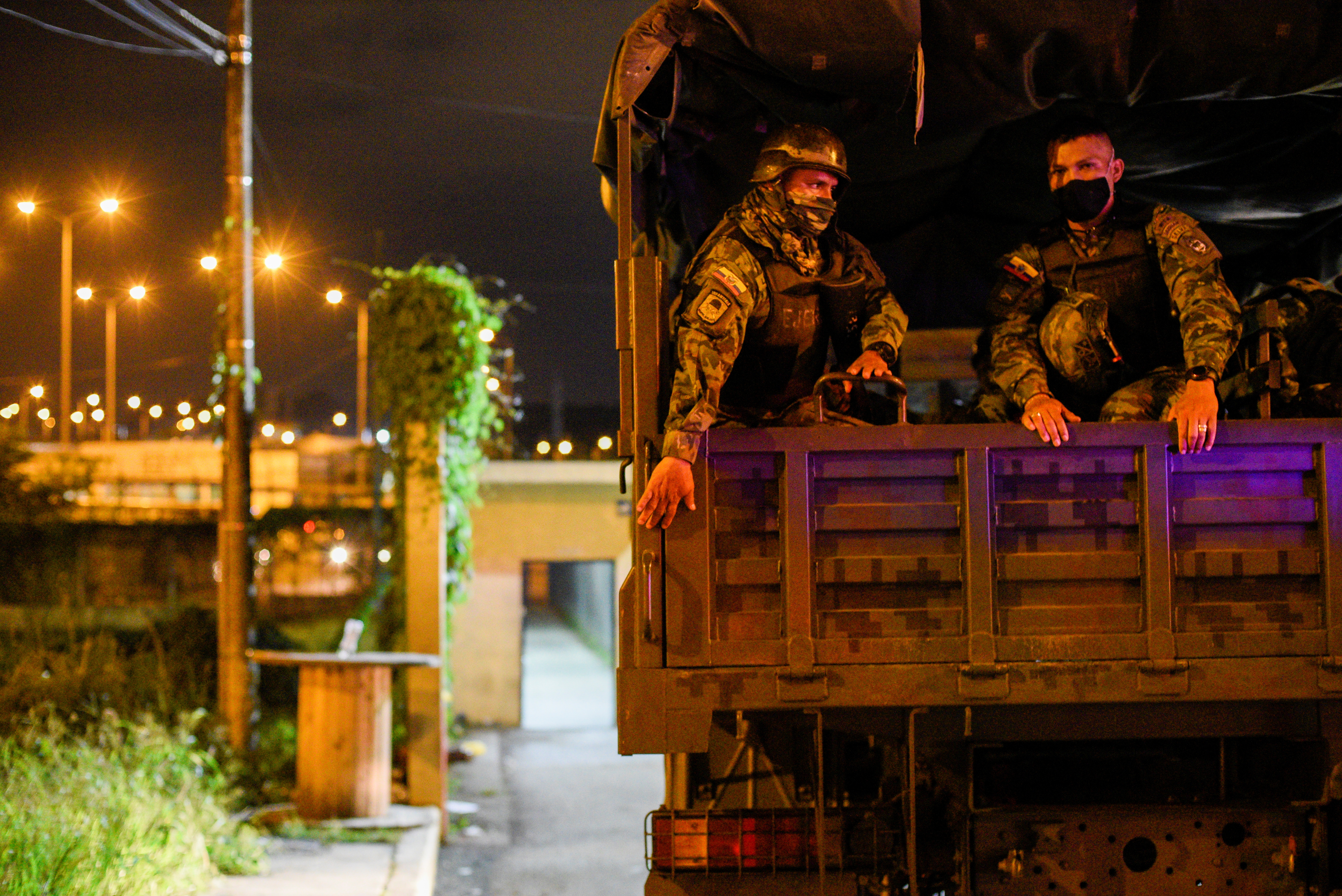 Ekvador, ubojstva, vojska